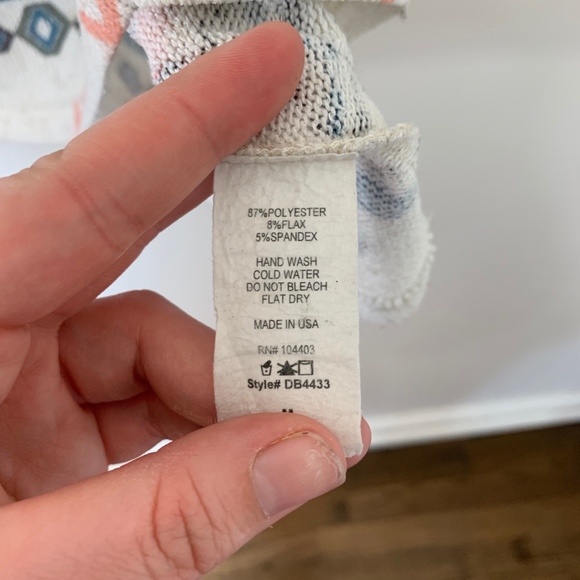 Blu Pepper Aztec Print Tunic; M - Picture 4 of 4